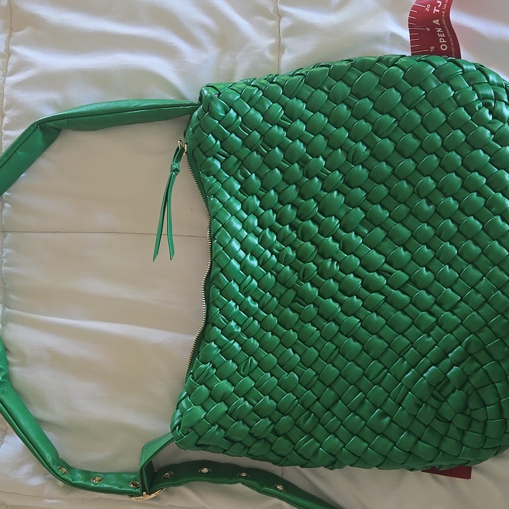 Moda Lux Green Woven  Bag